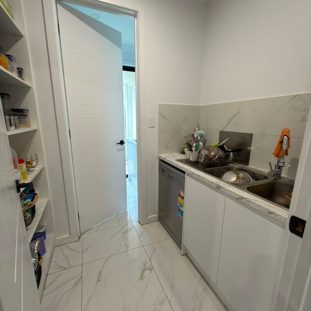 For Rent - MODERN 4-BEDROOM FAMILY HOME IN VIRGINIA